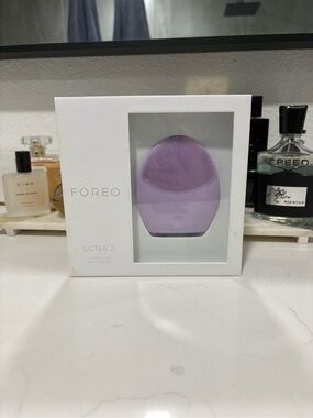 FOREO LUNA 2 Facial Cleansing Brush in Lavender